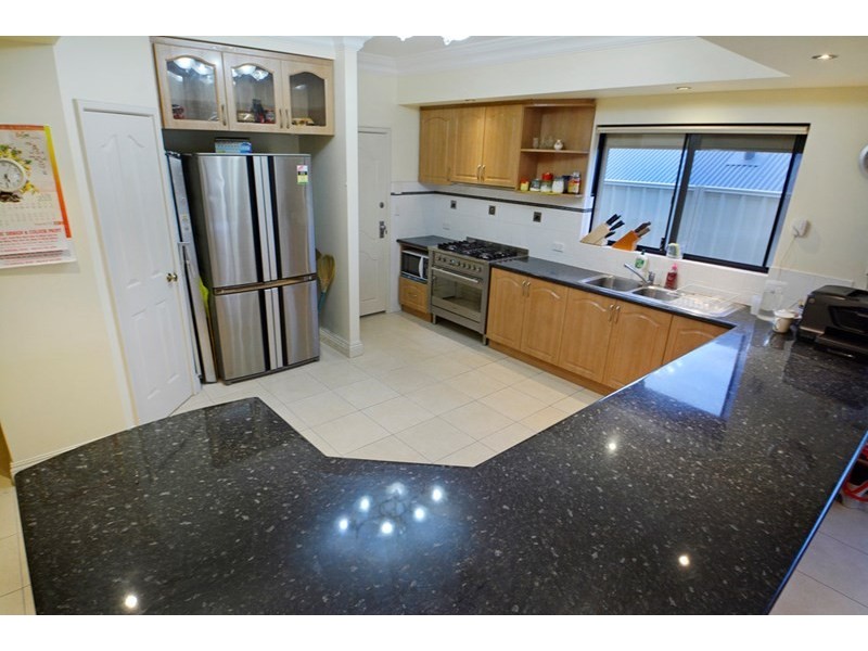 9 Burnsall Way, Darch WA 6065