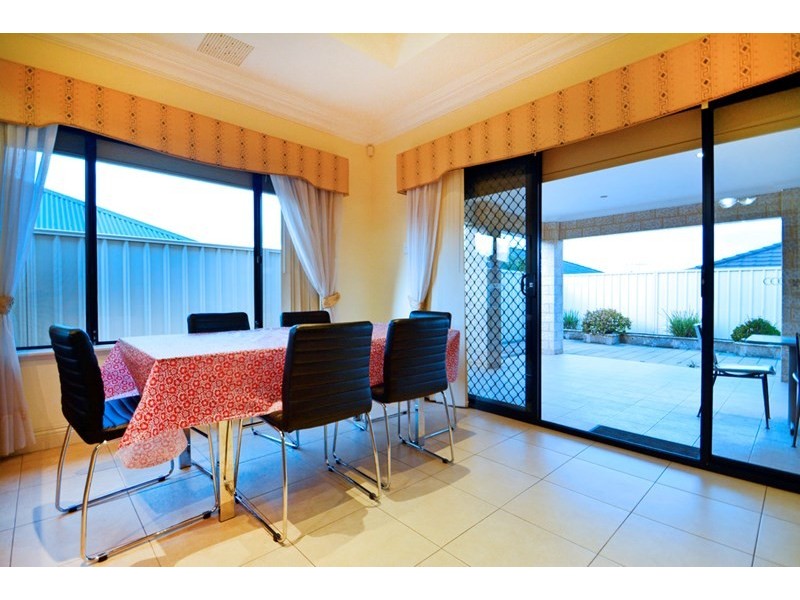 9 Burnsall Way, Darch WA 6065