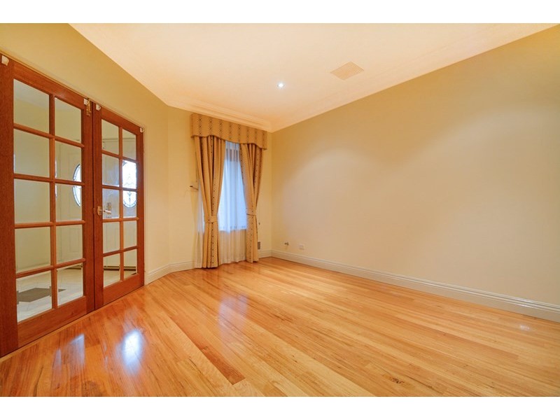 9 Burnsall Way, Darch WA 6065