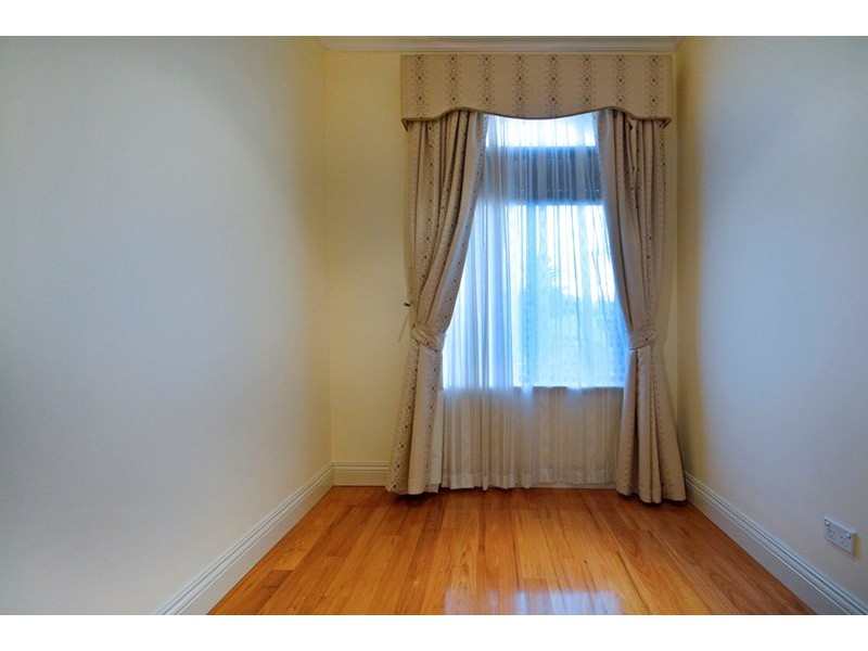 9 Burnsall Way, Darch WA 6065