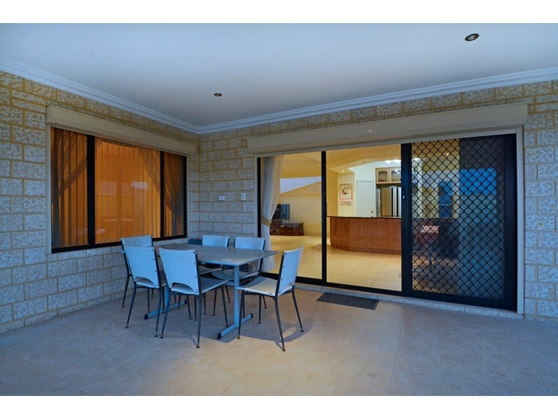 9 Burnsall Way, Darch WA 6065