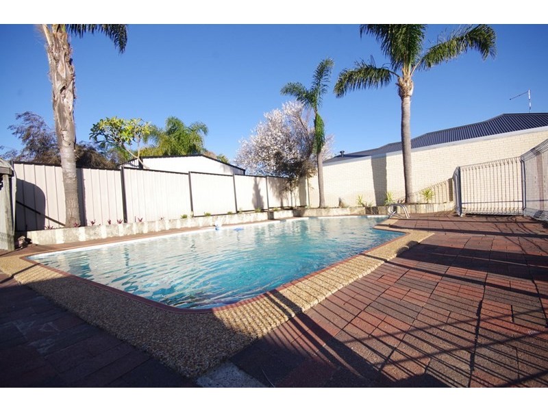 6 Hartley Way, Balga WA 6061