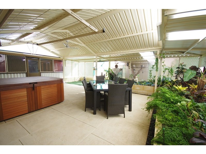 36 Curtis Way, Girrawheen WA 6064