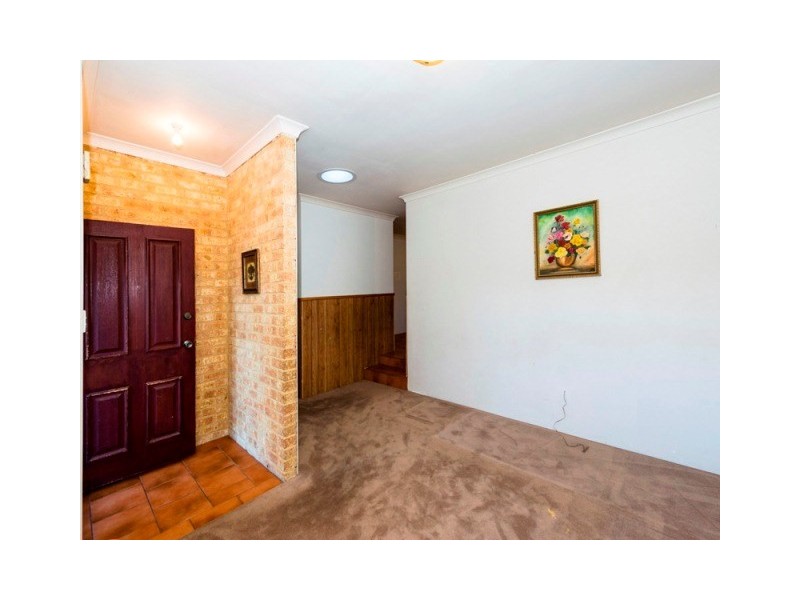 5 Breccia Court, Ballajura WA 6066