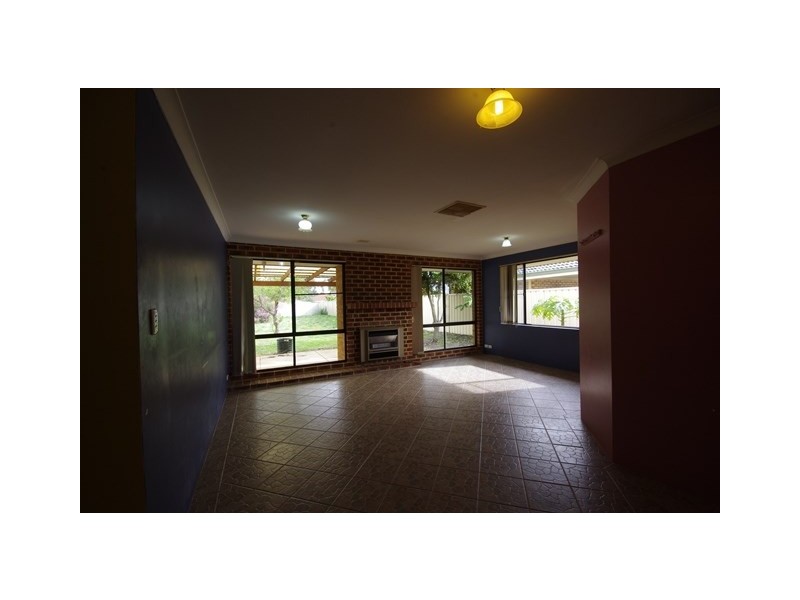 7 Sandpiper Close, Ballajura WA 6066