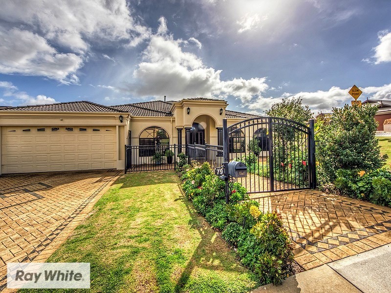 79 Everglades Parade, Landsdale WA 6065