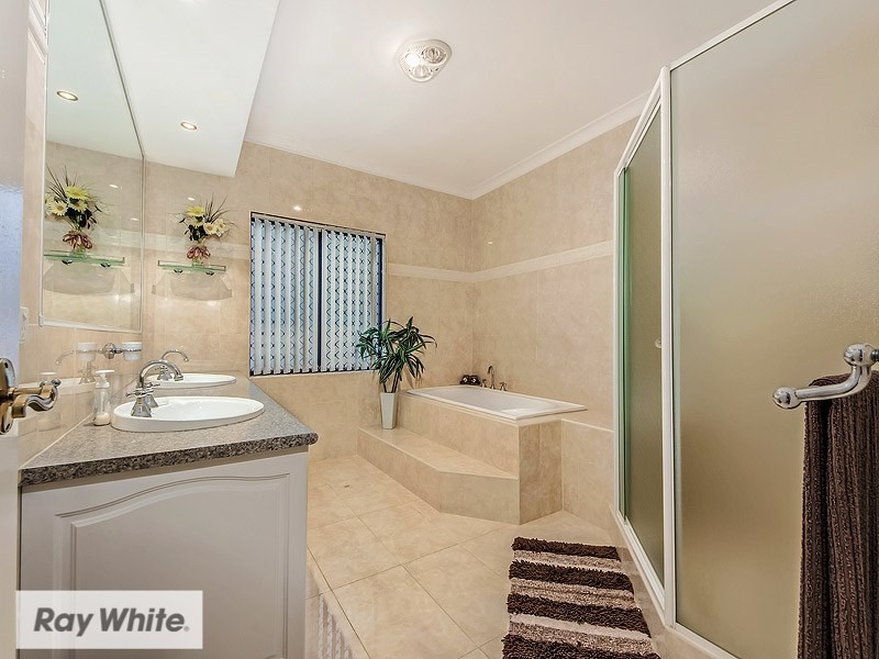 79 Everglades Parade, Landsdale WA 6065