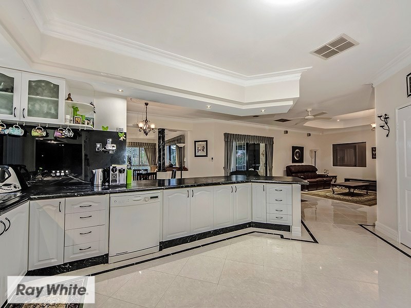 79 Everglades Parade, Landsdale WA 6065