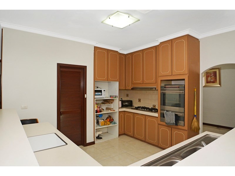 6 Brookland Crescent, Marangaroo WA 6064