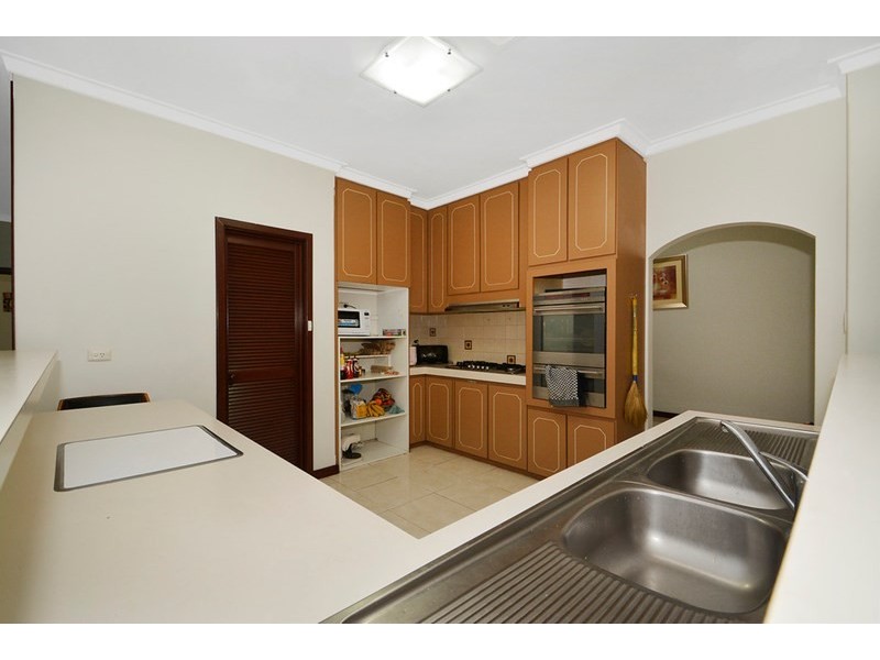 6 Brookland Crescent, Marangaroo WA 6064