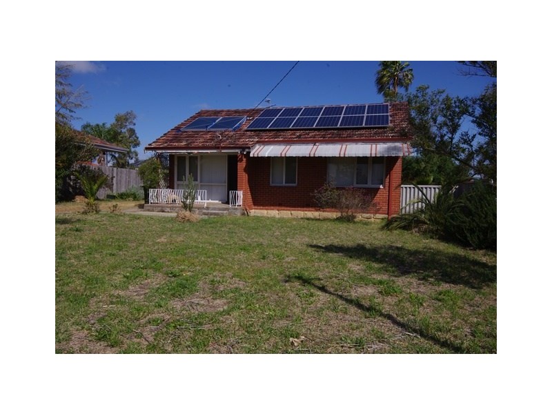 8 Templeton Crescent, Girrawheen WA 6064