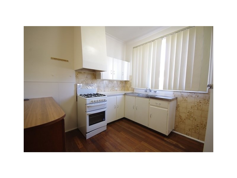 8 Templeton Crescent, Girrawheen WA 6064