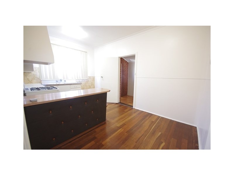 8 Templeton Crescent, Girrawheen WA 6064