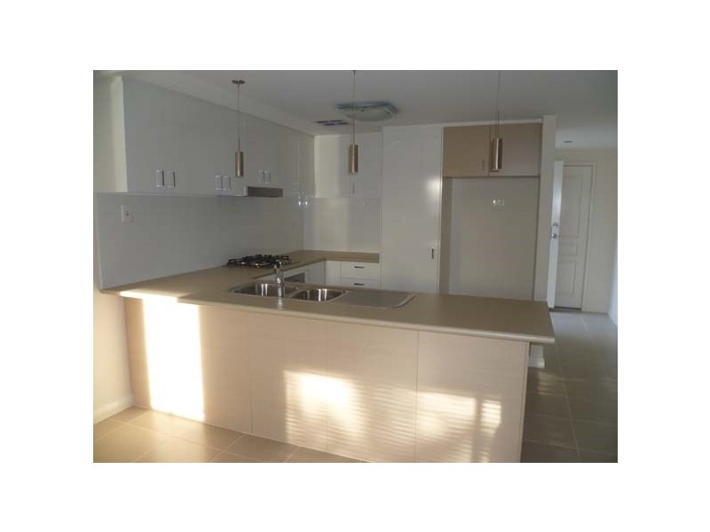 2/37 Harman Place, Aveley WA 6069