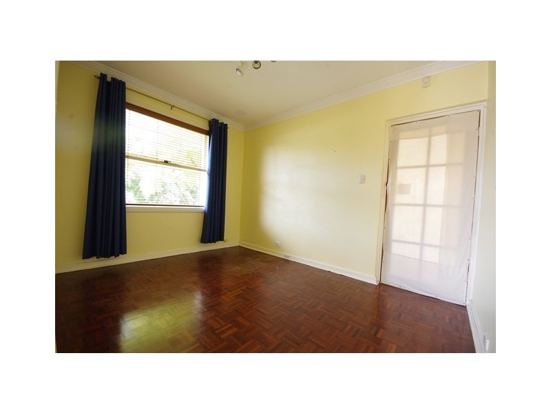 18 Urawa Street, Dianella WA 6059