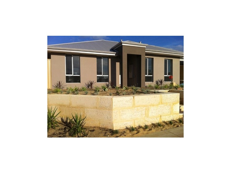 30 Sacramento Parade, Hocking WA 6065