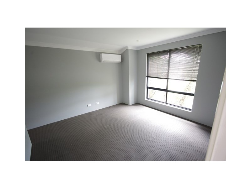 21 Glenesk Street, Madeley WA 6065