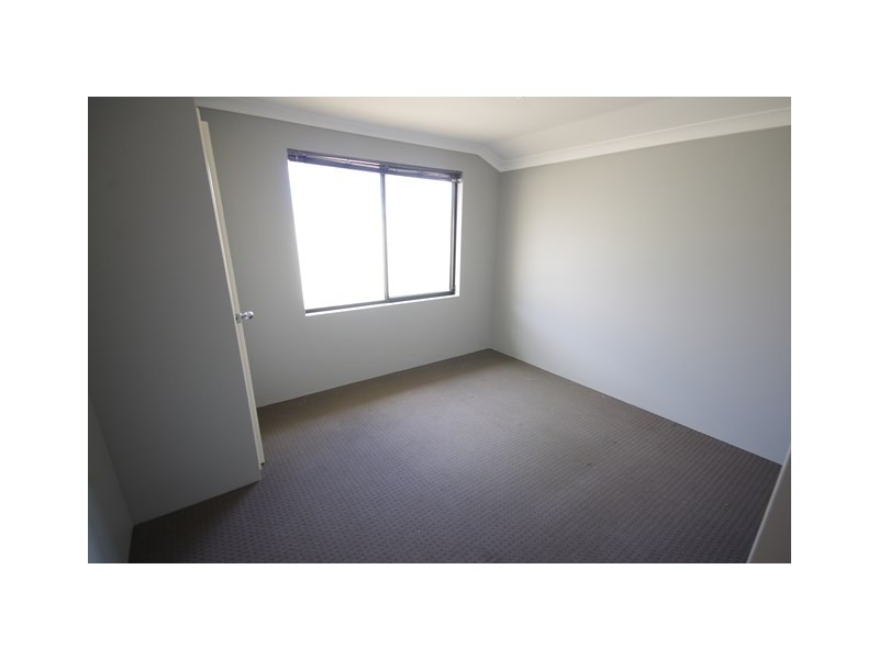 21 Glenesk Street, Madeley WA 6065