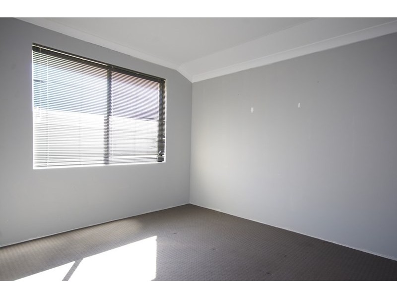 21 Glenesk Street, Madeley WA 6065