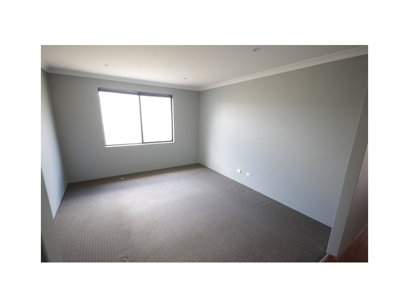 21 Glenesk Street, Madeley WA 6065