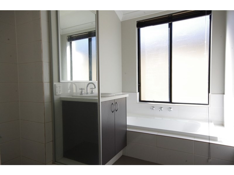 21 Glenesk Street, Madeley WA 6065