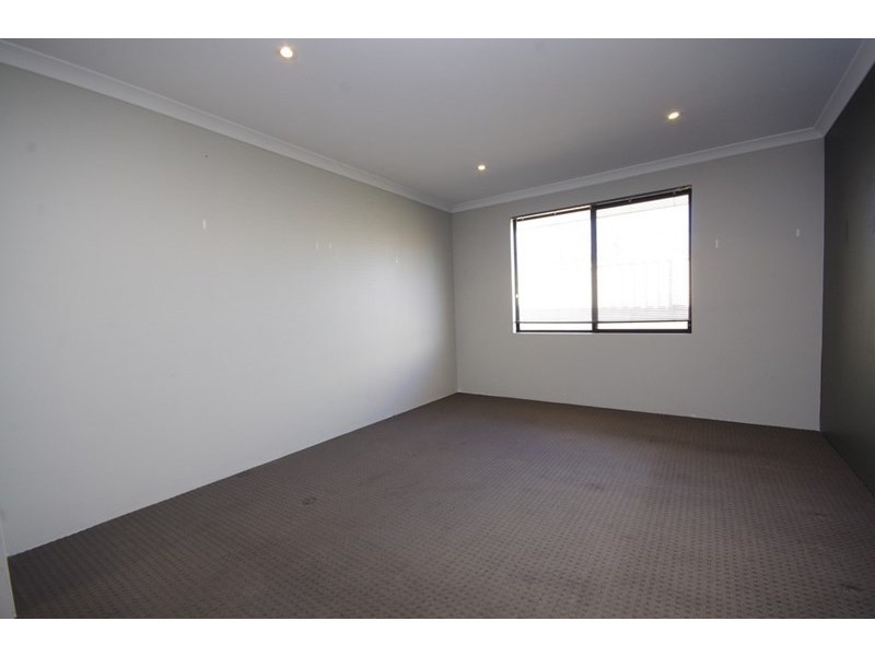 21 Glenesk Street, Madeley WA 6065