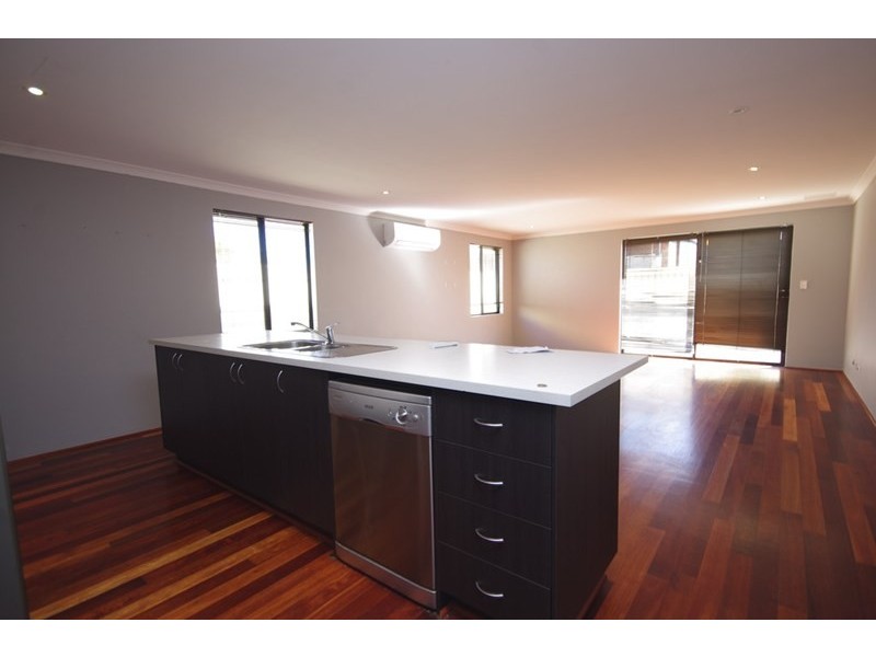 21 Glenesk Street, Madeley WA 6065