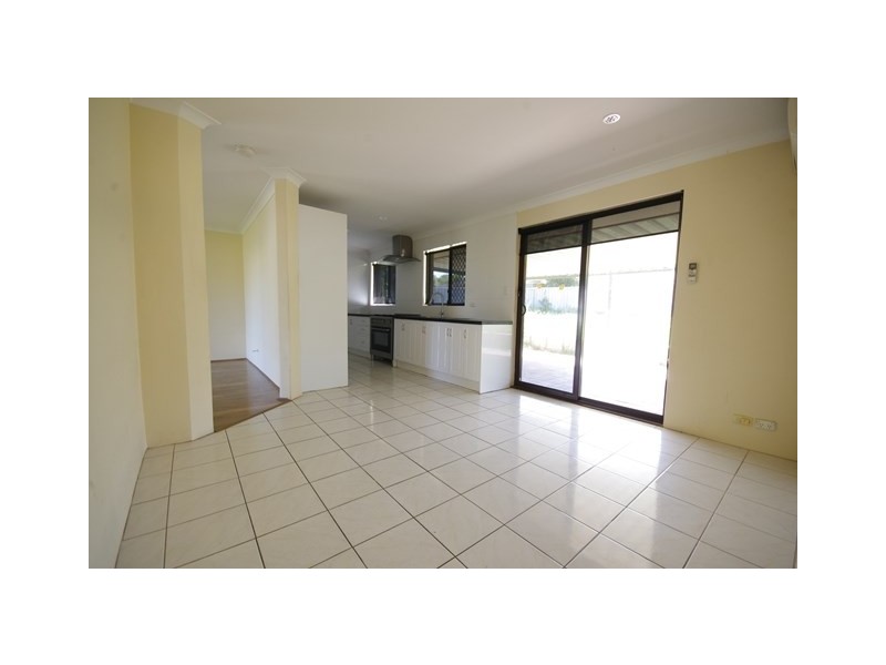 298 Illawarra Crescent, Ballajura WA 6066