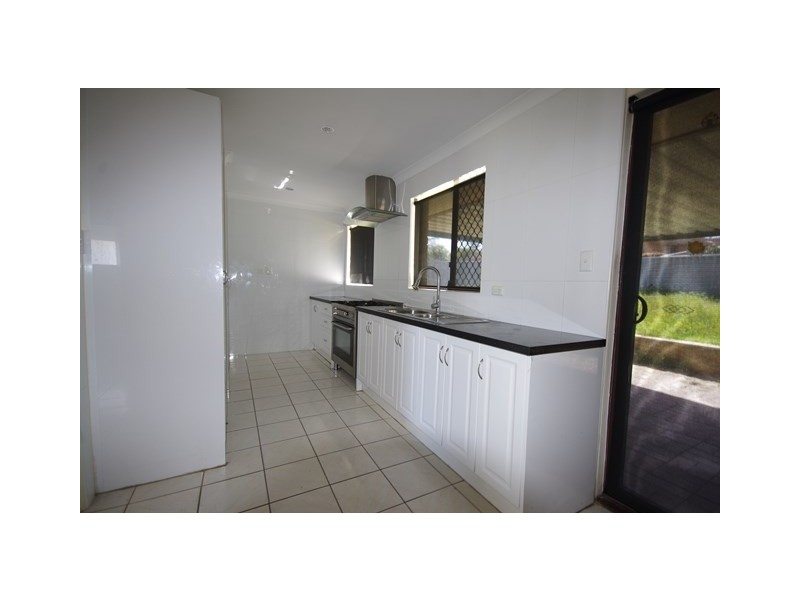 298 Illawarra Crescent, Ballajura WA 6066