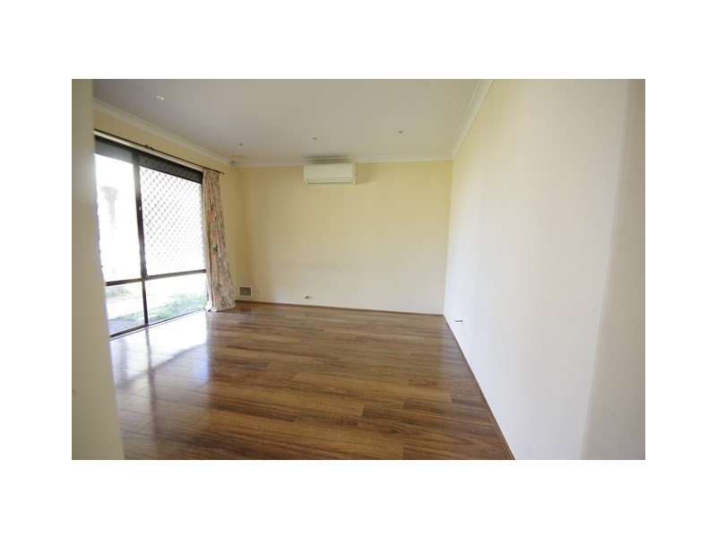 298 Illawarra Crescent, Ballajura WA 6066