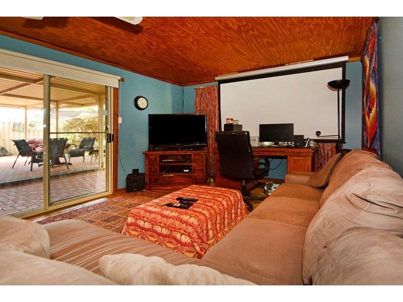 57 Meakers Way, Girrawheen WA 6064