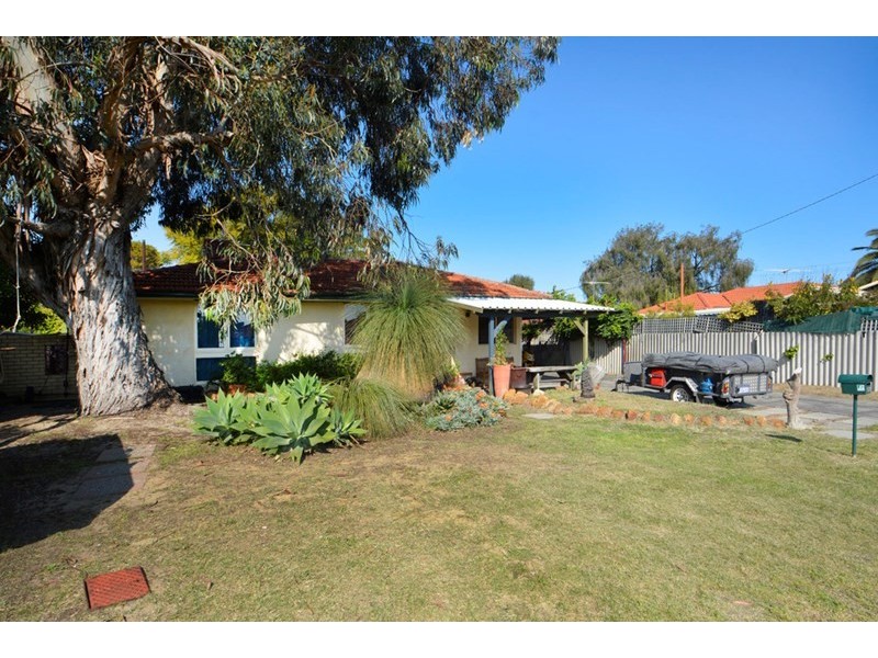 57 Meakers Way, Girrawheen WA 6064