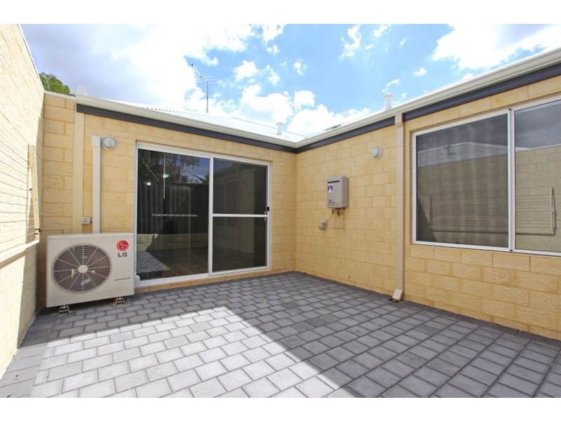 40a and b Hepburn Way, Balga WA 6061