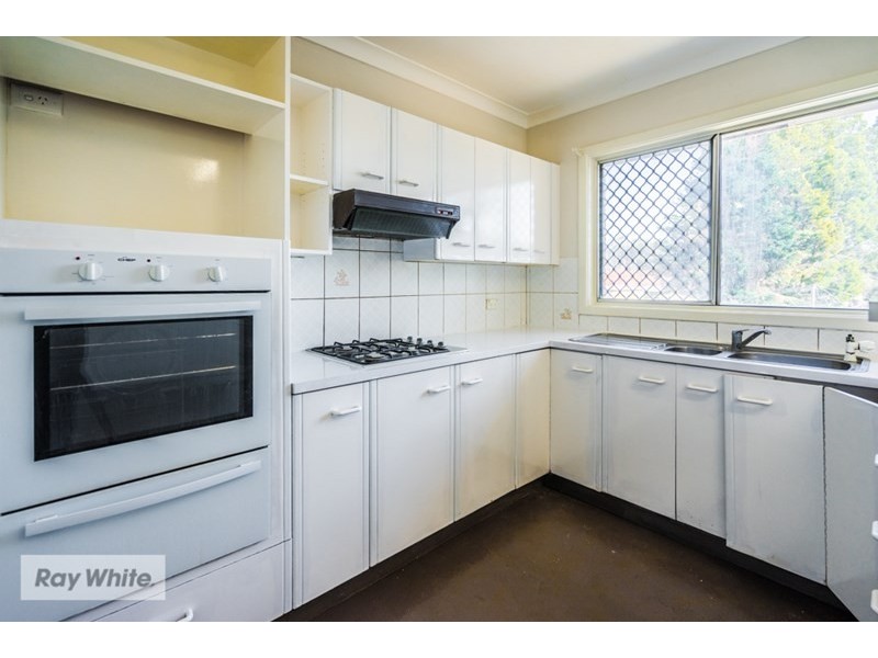 8 Shalford Way, Girrawheen WA 6064