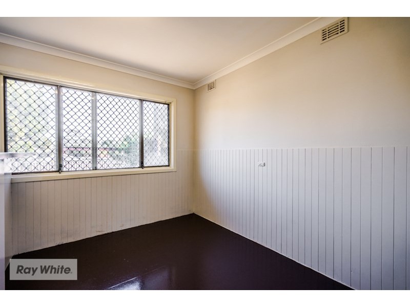 8 Shalford Way, Girrawheen WA 6064