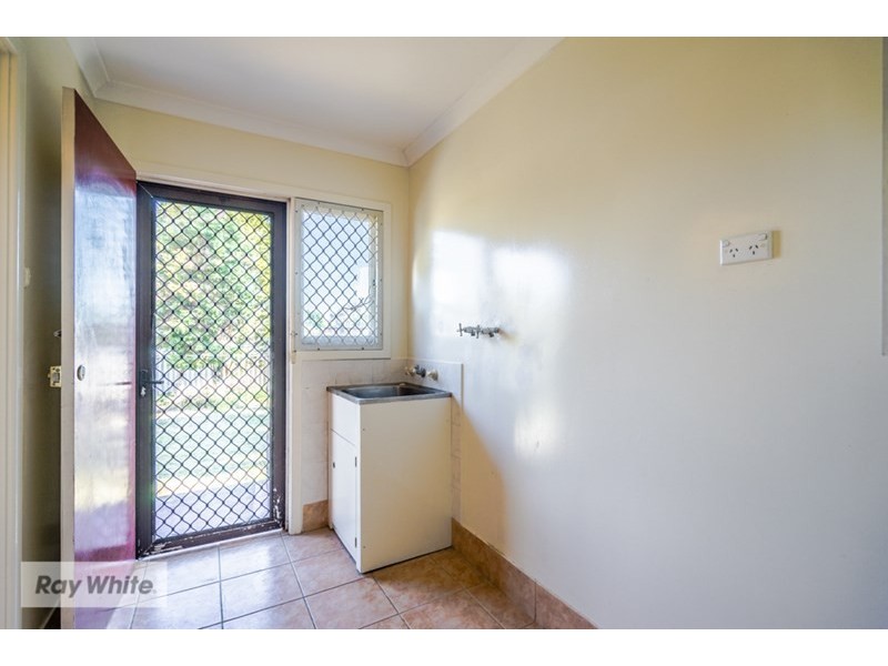 8 Shalford Way, Girrawheen WA 6064