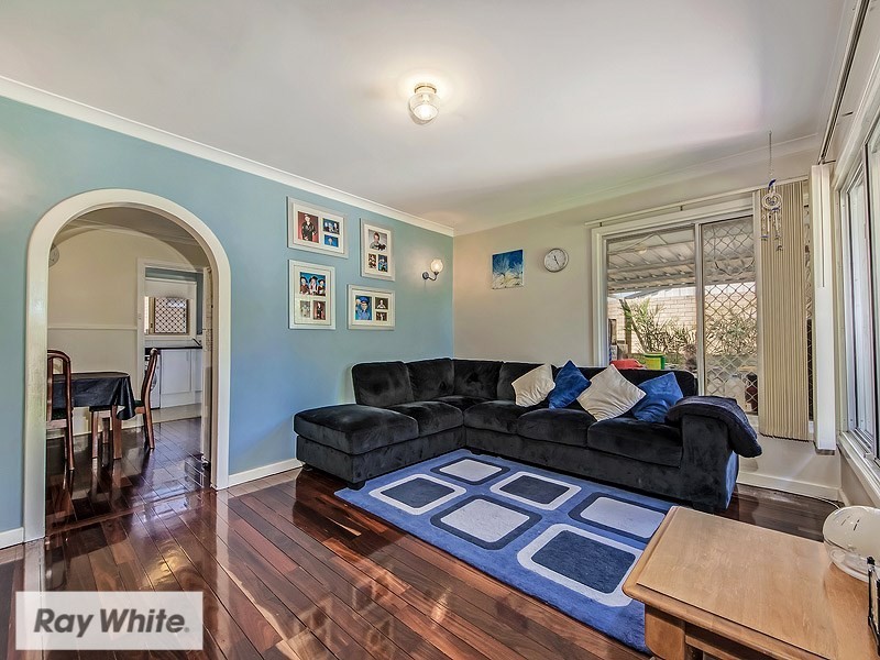 6 Stoke Court, Girrawheen WA 6064