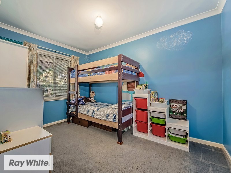 6 Stoke Court, Girrawheen WA 6064