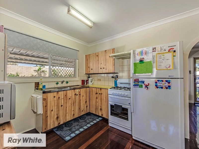 6 Stoke Court, Girrawheen WA 6064