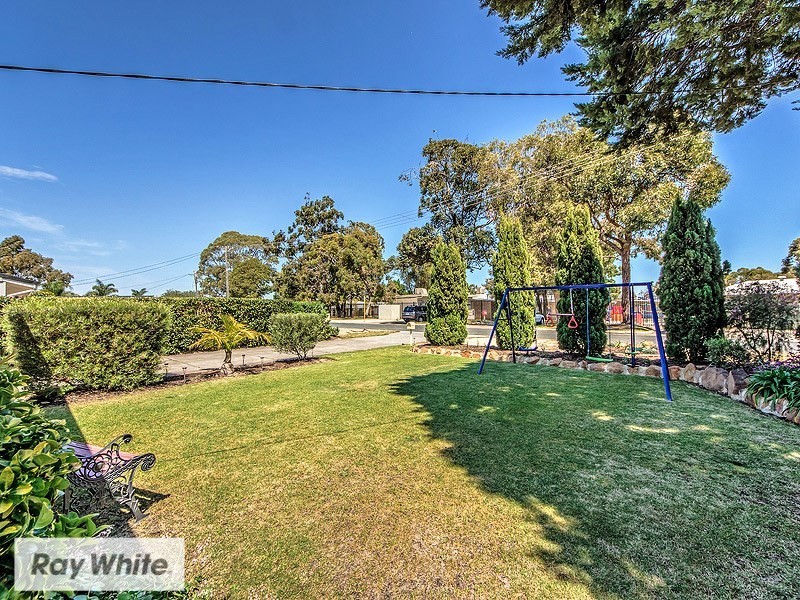 6 Stoke Court, Girrawheen WA 6064