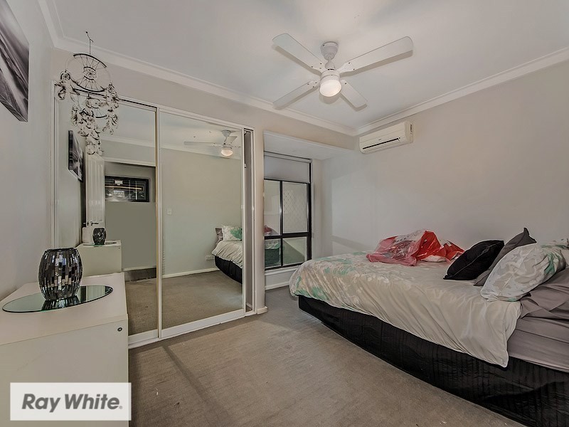 56 Whitworth Avenue, Girrawheen WA 6064