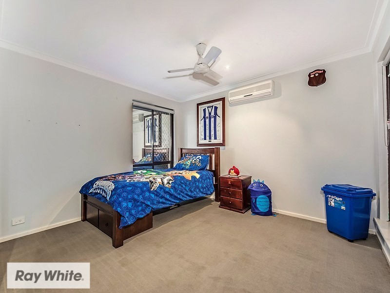 56 Whitworth Avenue, Girrawheen WA 6064