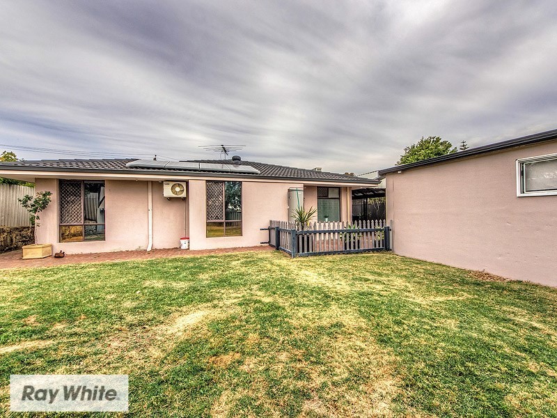 56 Whitworth Avenue, Girrawheen WA 6064