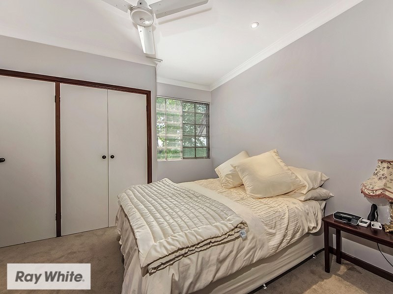 6 Regent Drive, Alexander Heights WA 6064
