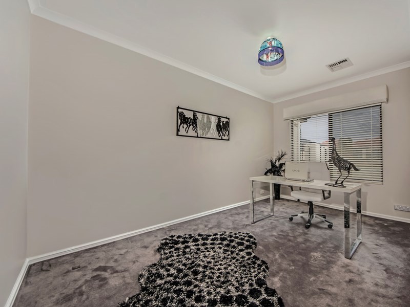 12 Hursthill Street, Madeley WA 6065