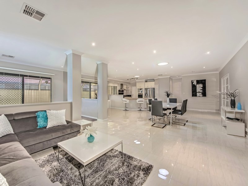 12 Hursthill Street, Madeley WA 6065