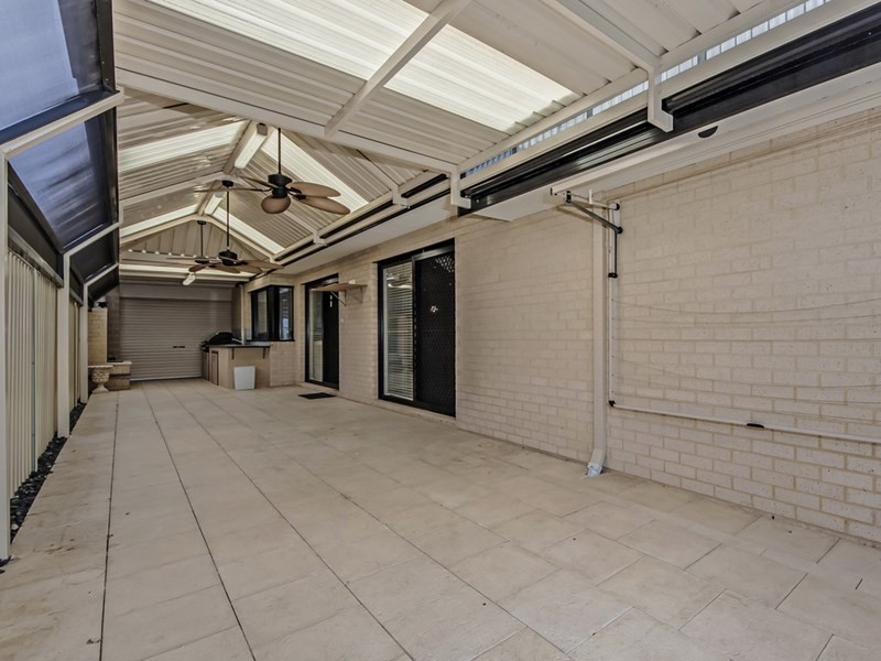 12 Hursthill Street, Madeley WA 6065