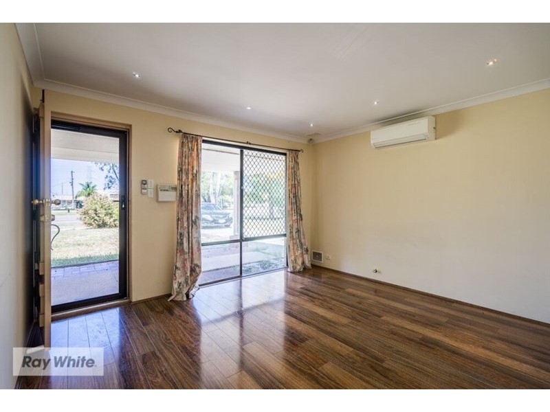 298 Illawarra Crescent, Ballajura WA 6066
