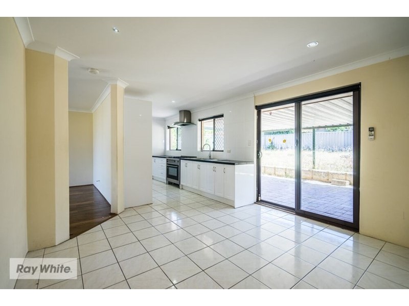298 Illawarra Crescent, Ballajura WA 6066