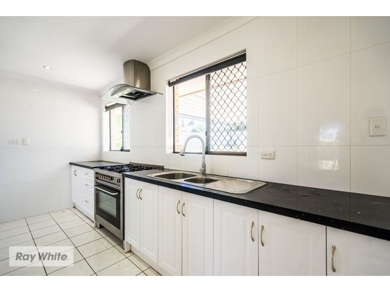 298 Illawarra Crescent, Ballajura WA 6066